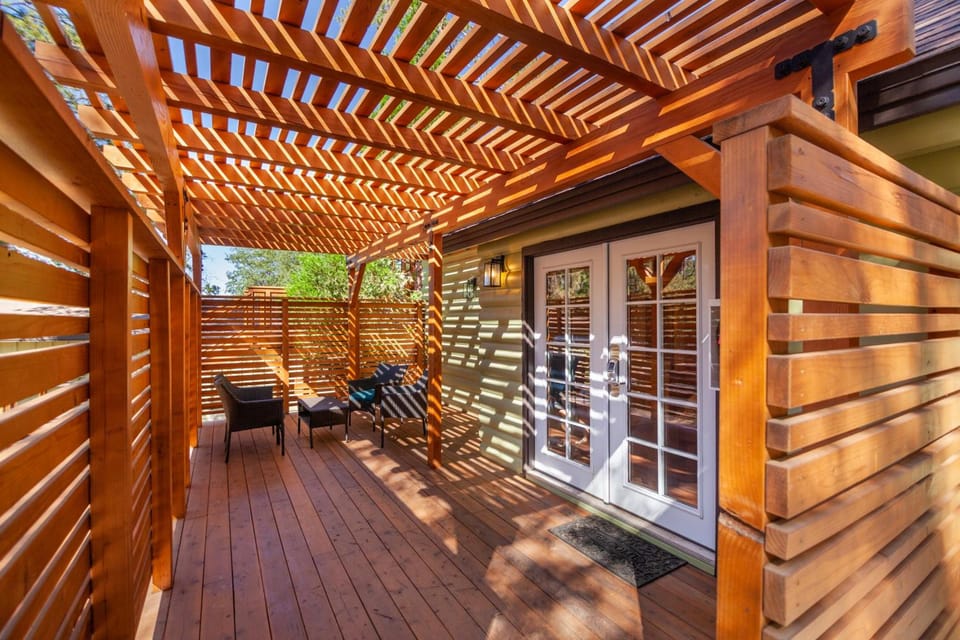 Tahquitz Pines Retreat Hotel in Idyllwild-Pine Cove
