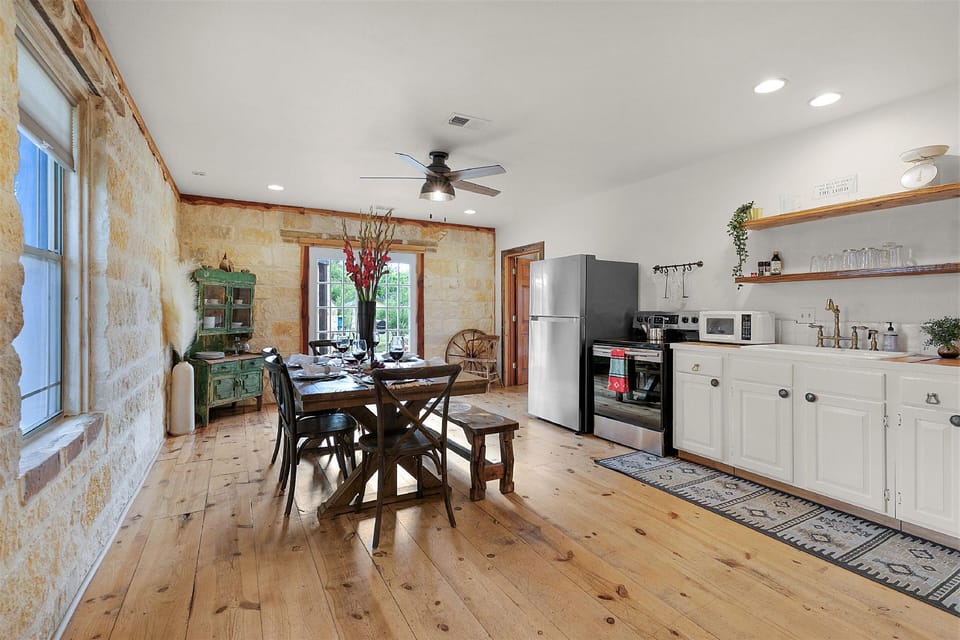 New! Luxury Home With Fire Pit And Hill Country Views Hotel in Rio Grande