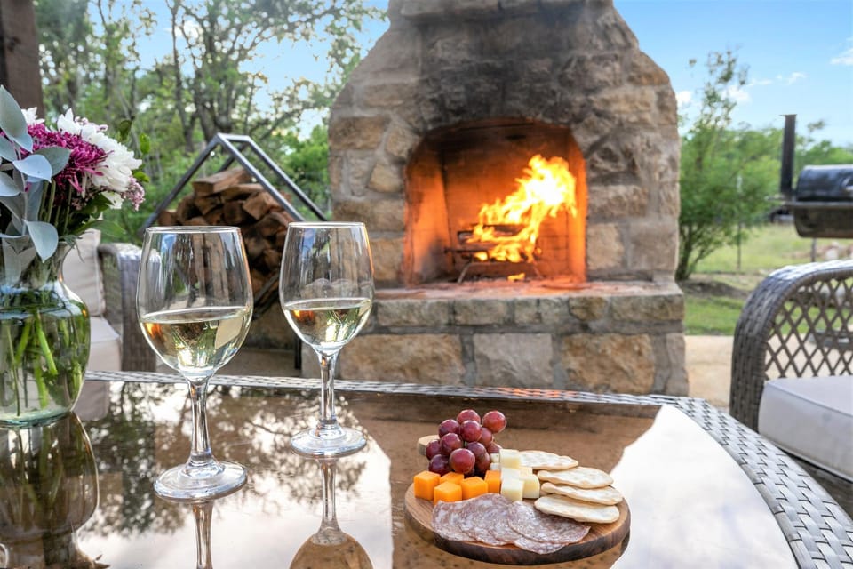 New! Luxury Home With Fire Pit And Hill Country Views Hotel in Rio Grande