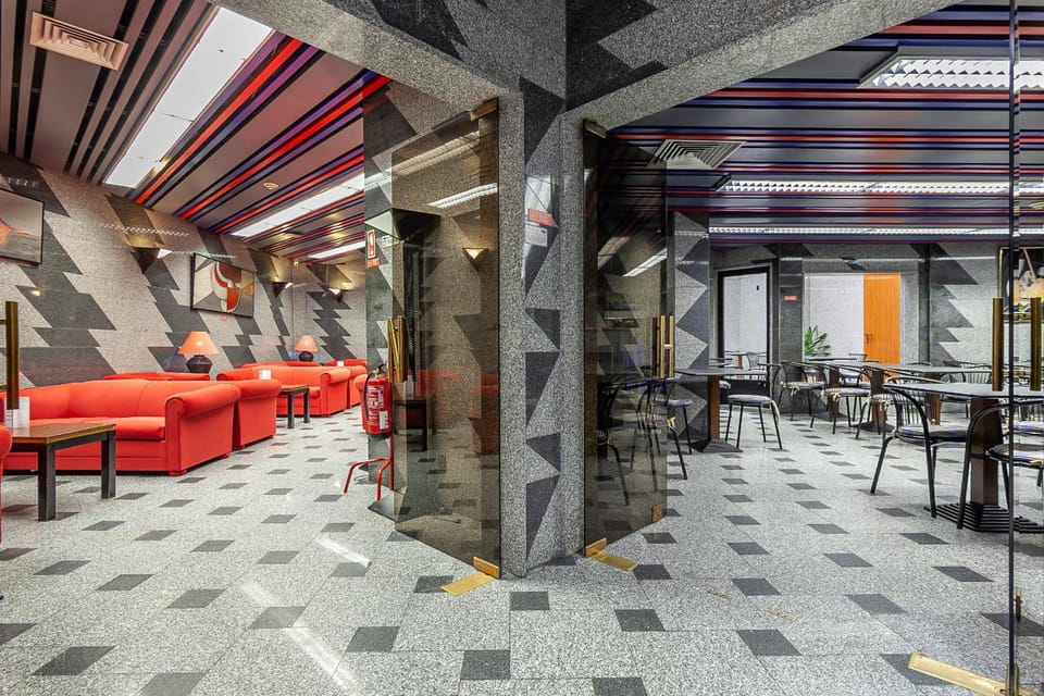 Bar/lounge
