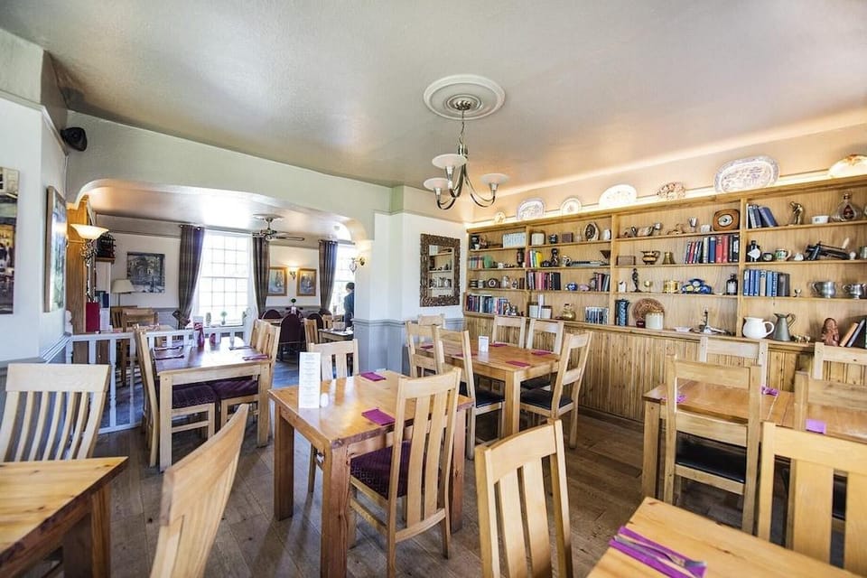 The Bell Inn Inn in Stroud District