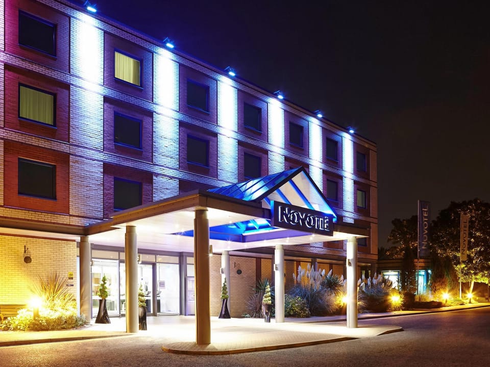 Novotel London Heathrow Airport M4 Jct. 4 Hotel in London Borough of Hounslow