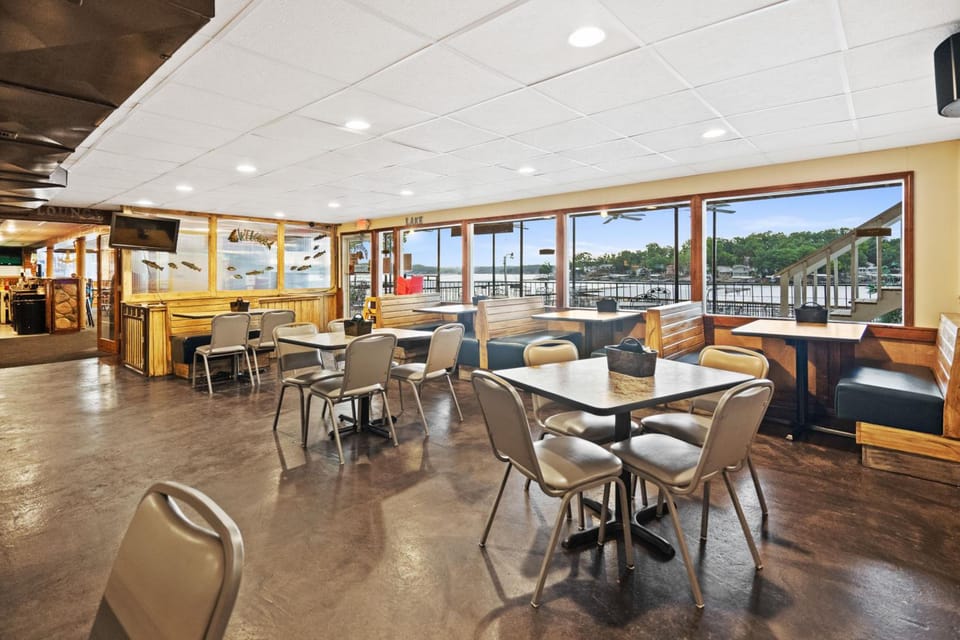 Alhonna Resort Inn in Lake of the Ozarks