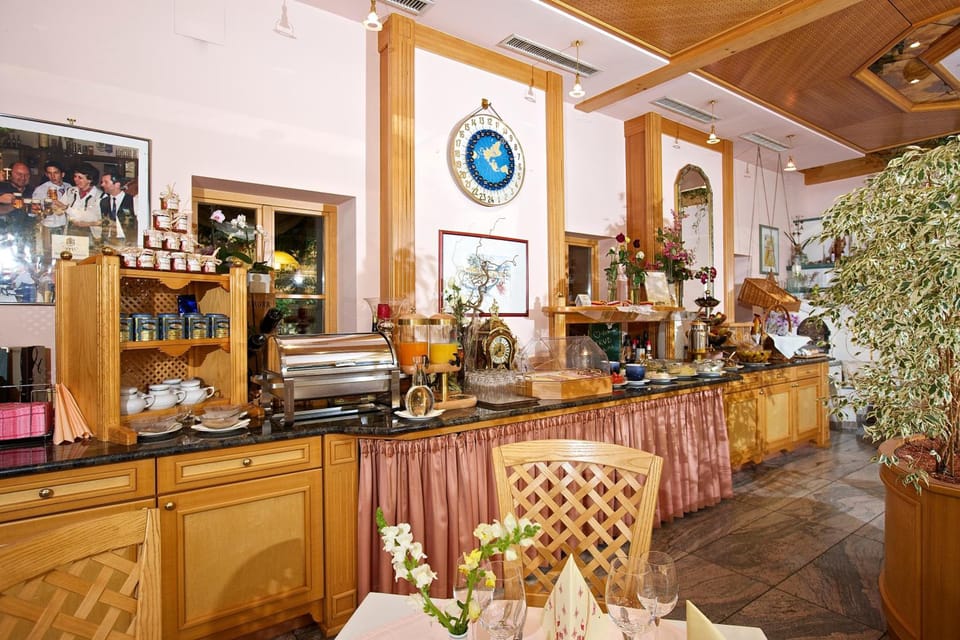 Hotel Zollner Hotel in Villach
