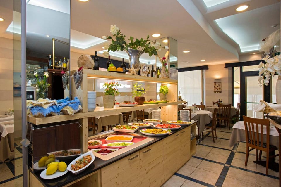 Hotel lo Squalo Hotel in Grottammare