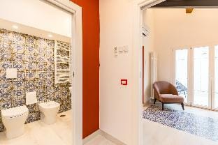 Colonna Apartment 2 by Wonderful Italy Hotel in Naples