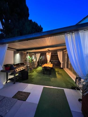 Mon petit Bali Hotel in Arles