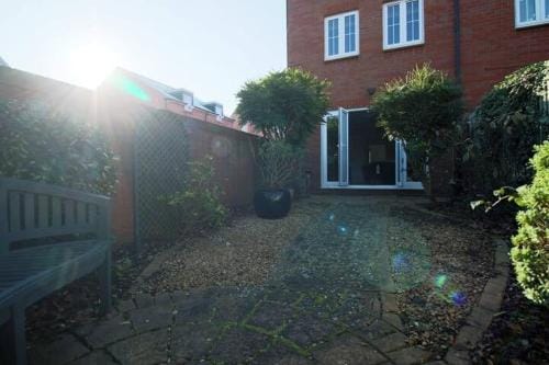 4 BR | Free Parking | Garden Hotel in Wales