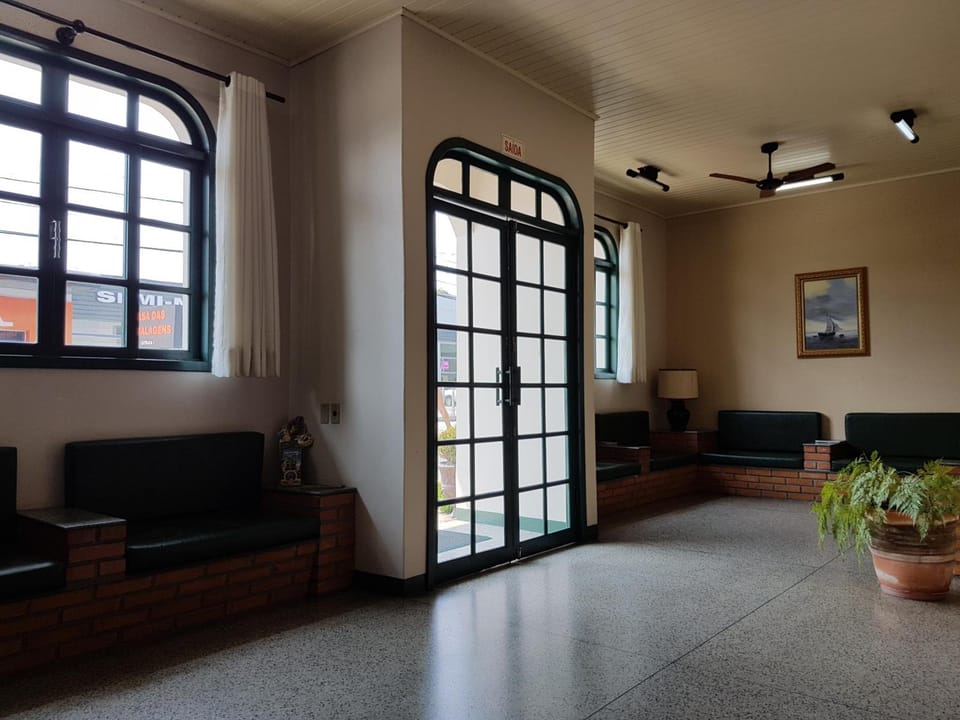 Shared lounge/TV area