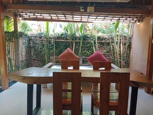 De'dalam nature deluxe Lodge in Ubud