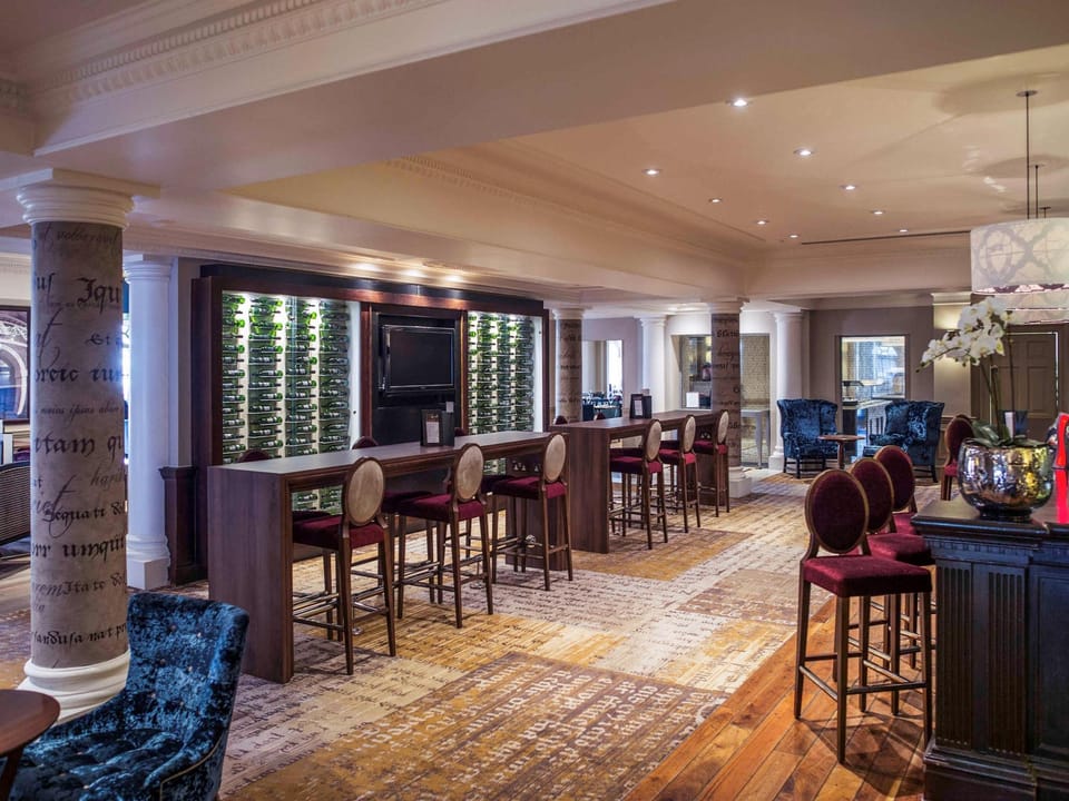Bar/lounge