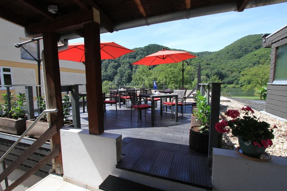 Ferienweingut SerwaziWein Hotel in Cochem-Zell