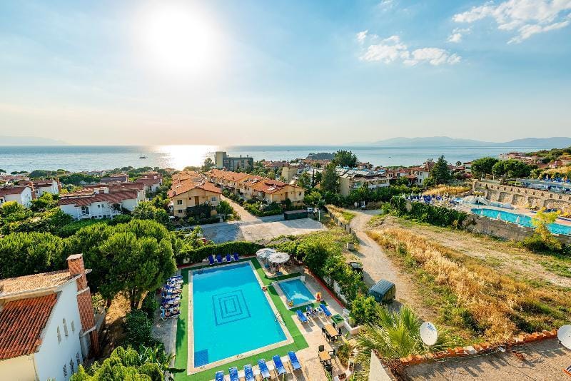 AliBabam Hotel & Apartment Hotel in Kusadasi