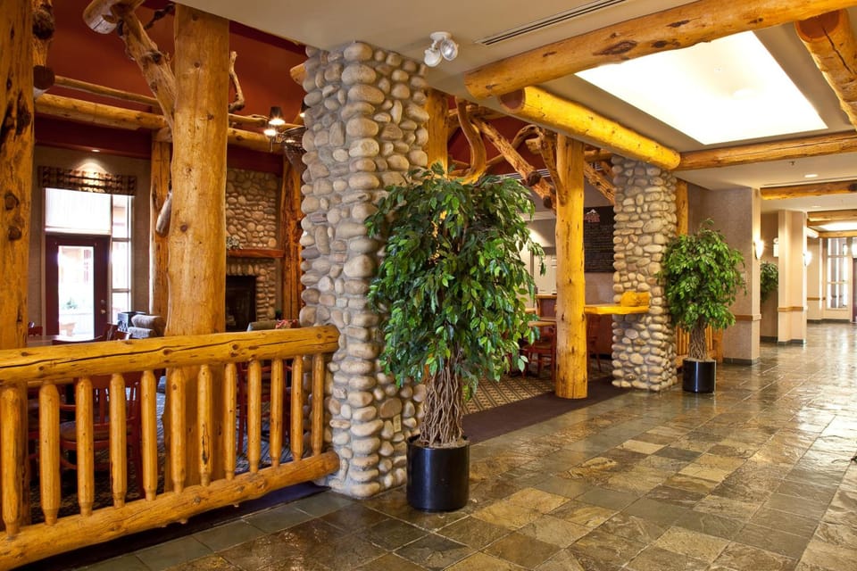 Trickle Creek Lodge Hotel in Kimberley