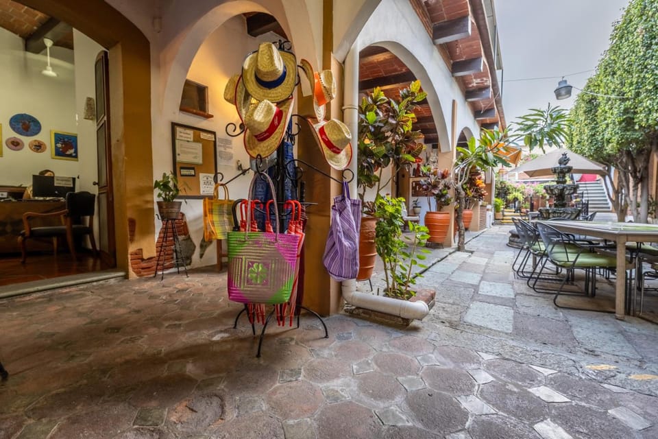 Las Mariposas Hotel & Studios Hotel in Oaxaca