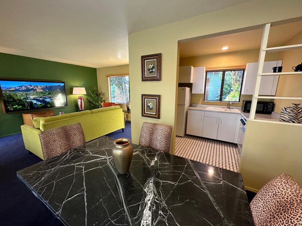 Vista Grande Resort - A Gay Men's Resort Resort in Palm Springs