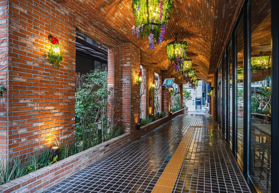 SOUTHVANDECO HOTEL Motel in Busan