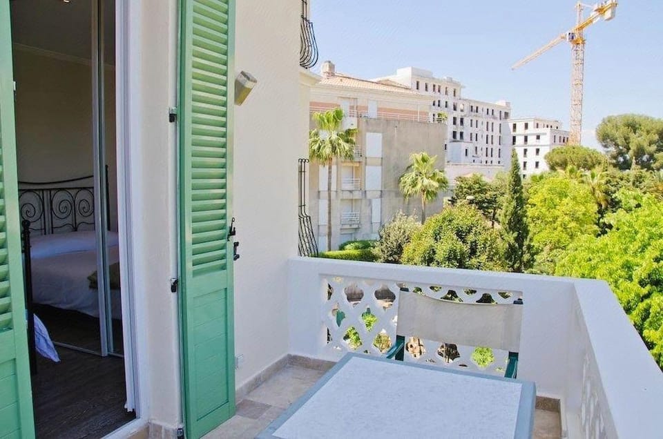 Emeraude Residence Hoteliere Apartment hotel in Antibes
