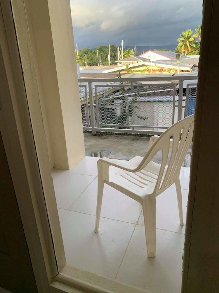 Bay View Barbers Lodge Hotel in Fiji