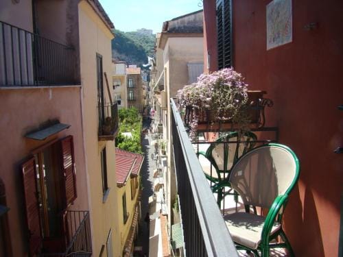 Sorrento Inn Guesthouse Hotel in Sorrento