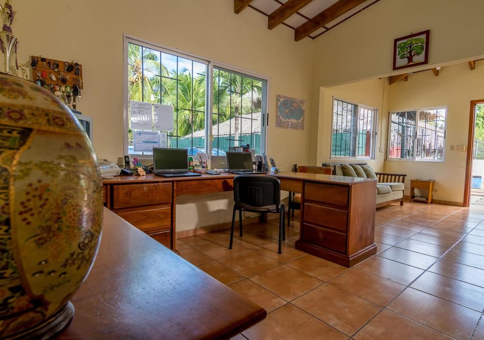 Hotel Guanacaste Lodge Hotel in Playa Flamingo