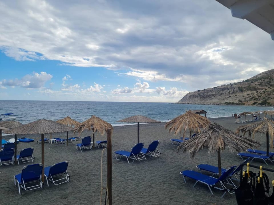 Paradise Studios Hotel in Myrtos