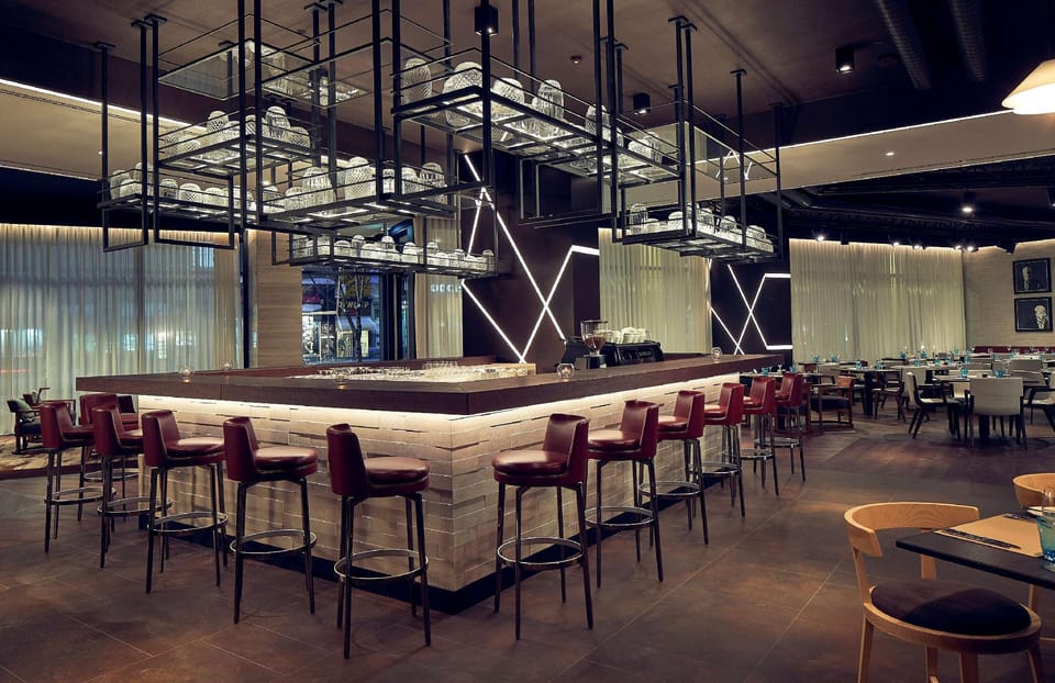Bar/lounge