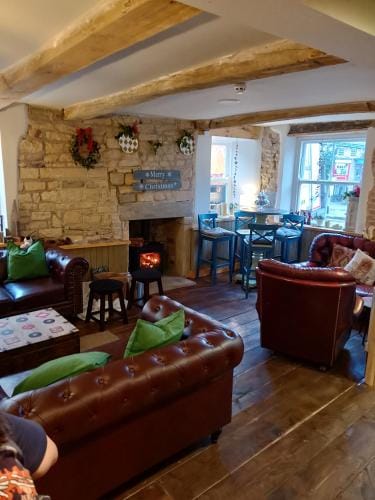 Sanctuary inn Hotel in North East Derbyshire District