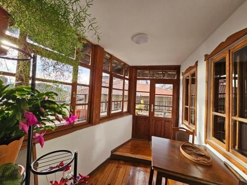 Guest House GURKO 7, 2BR, Top Center, Free Parking Hotel in Veliko Tarnovo