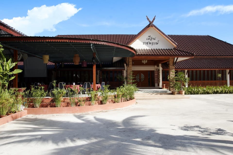 Ratchaphruek 2007 Hotel Hotel in Thailand