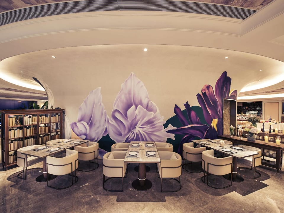 Mercure Hangzhou West Lake Hotel in Hangzhou