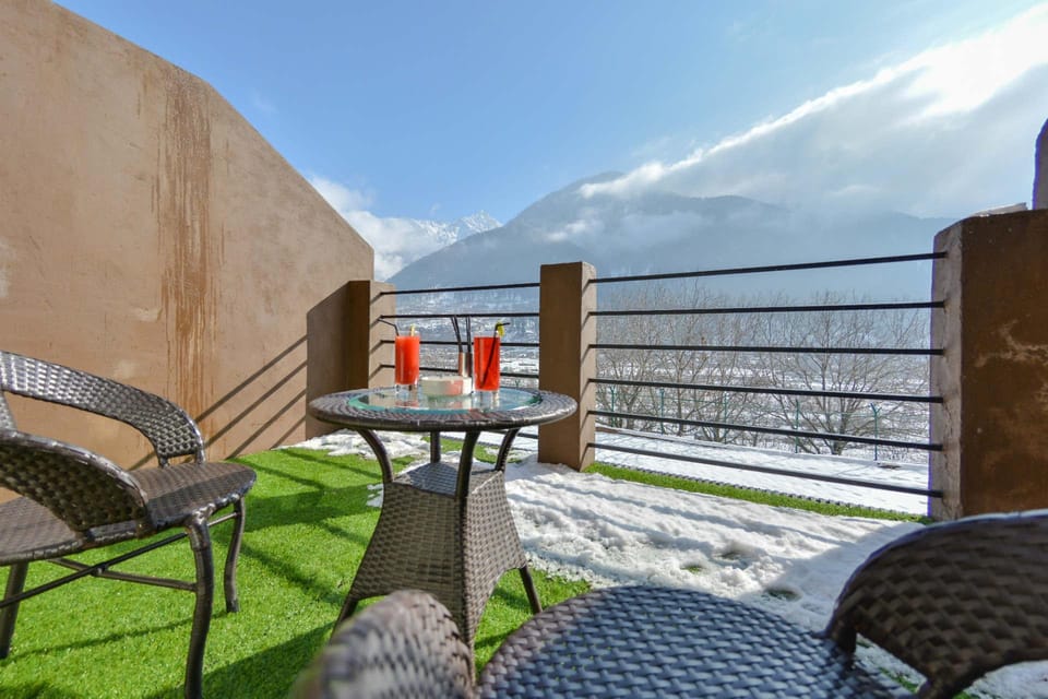 The Chinar Resort & Spa, Pahalgam Resort in India