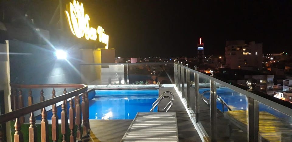 Sen Vang Luxury Hotel in Nha Trang