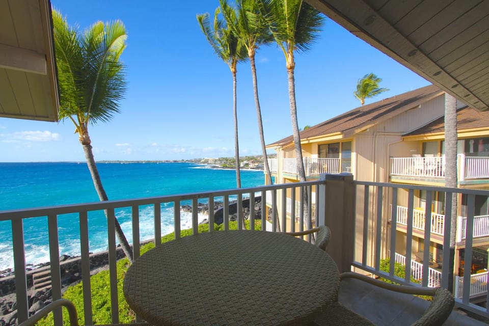 Sea Village Hotel in Holualoa