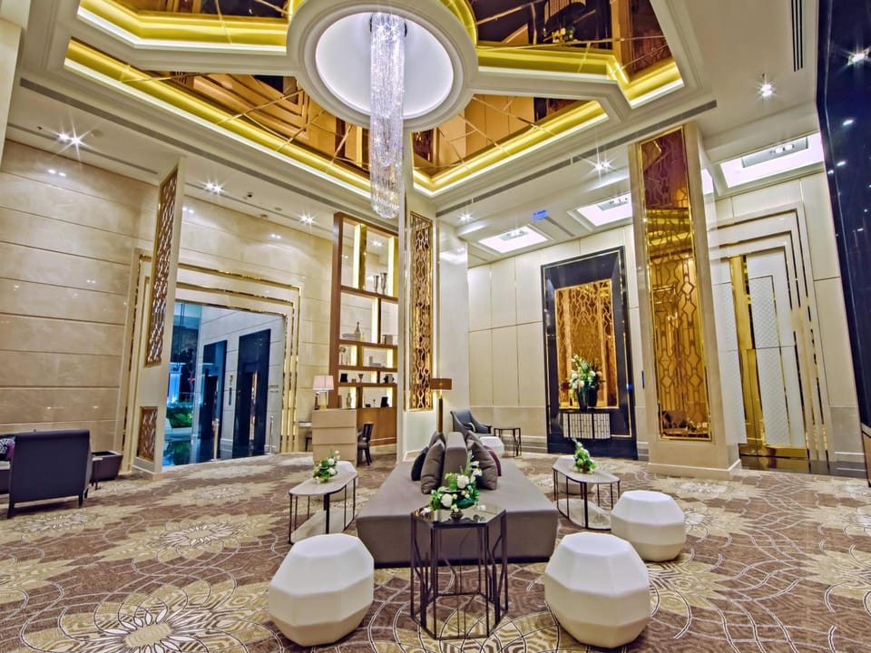 Grande Centre Point Ploenchit Hotel in Bangkok
