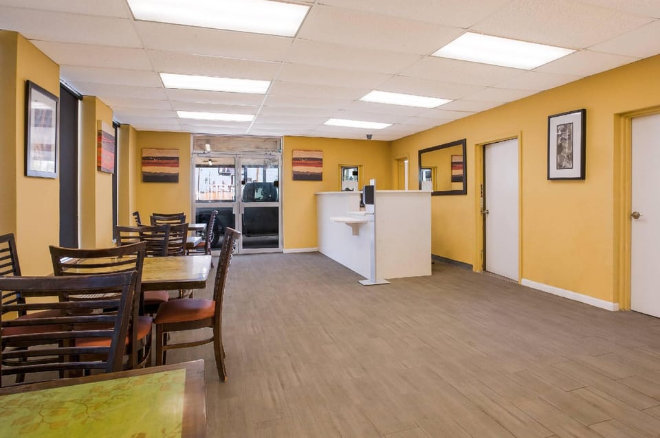 Econo Lodge Gretna - New Orleans Hotel in Gretna