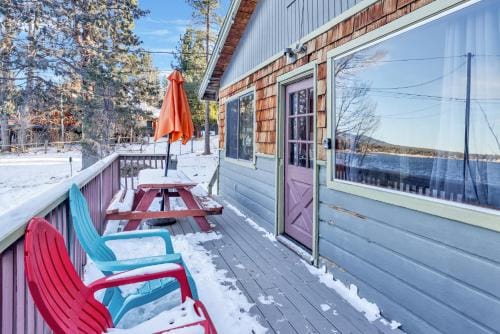 Lakefront Family Cabin by Big Bear Vacations Hotel in Big Bear
