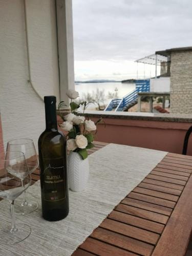 Apartments and rooms by the sea Nevidjane, Pasman - 11902 Hotel in Šibenik-Knin County, Croatia
