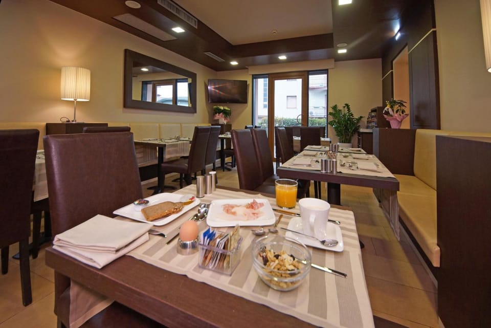 Hotel Clarin 14 by Dori Hotel in Peschiera del Garda