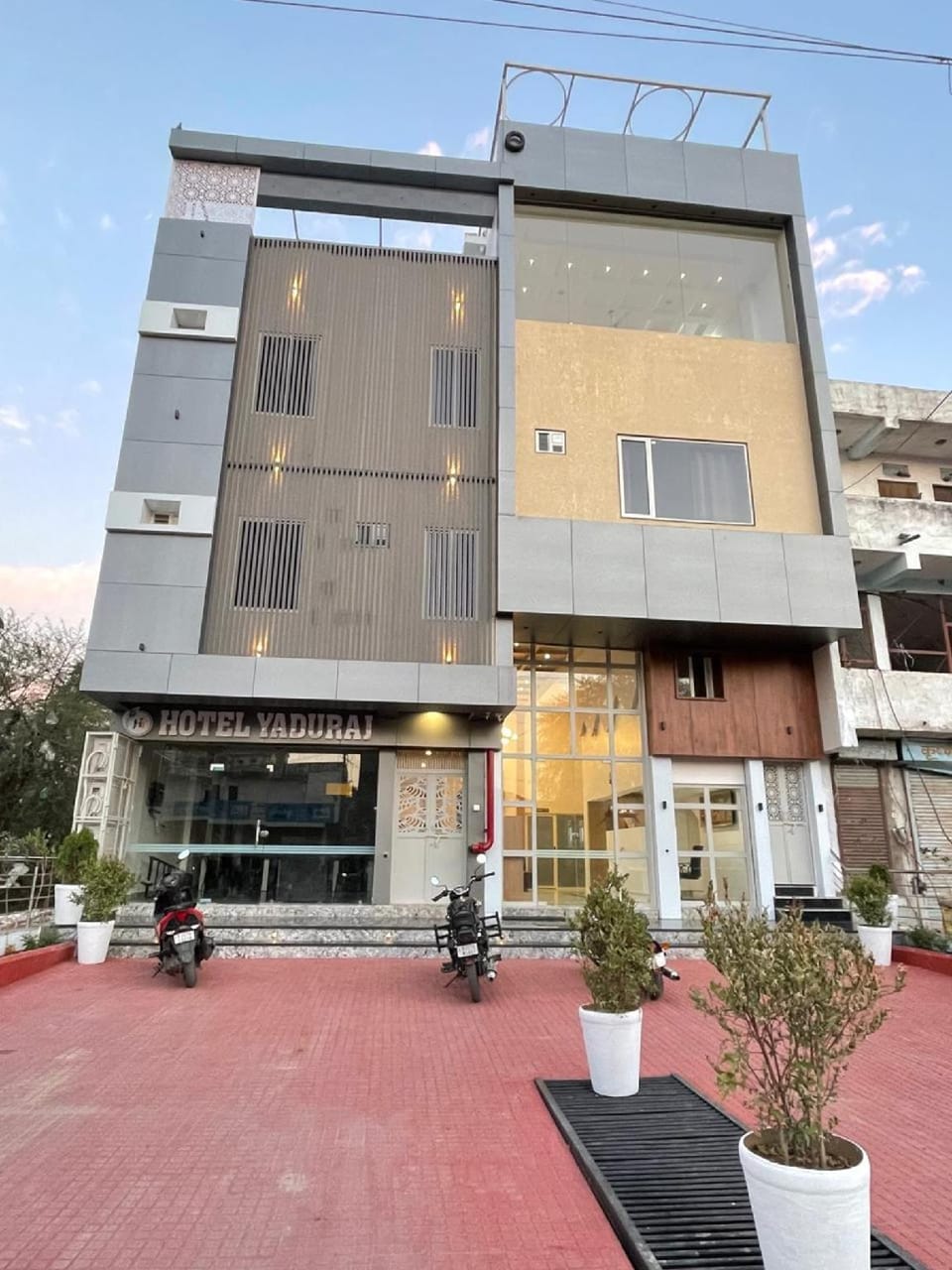 Hotel Yaduraj Hotel in Gujarat