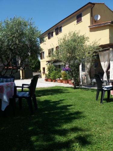 Le Travi Hotel in Sarzana