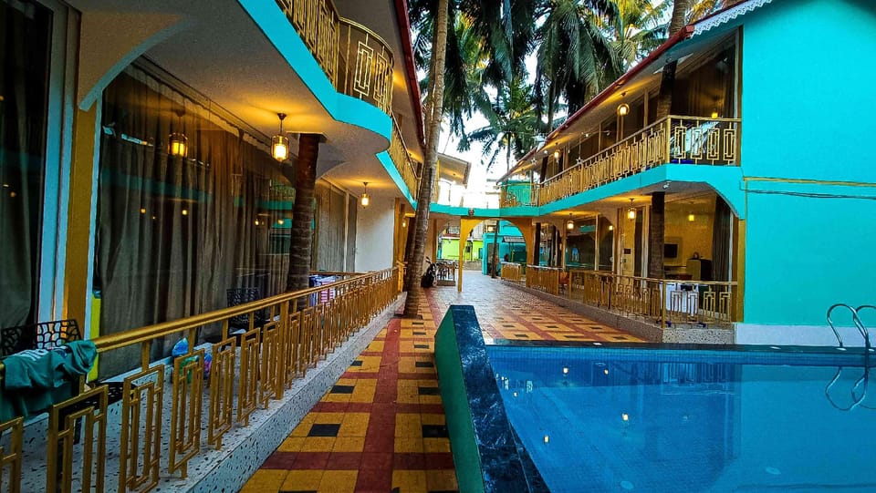Swimming pool