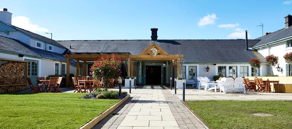 The Bluebird Inn at Samlesbury Hotel in Ribble Valley District