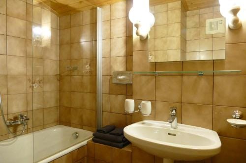 Pension DORFPLATZL Pitztal Hotel in Trentino-South Tyrol