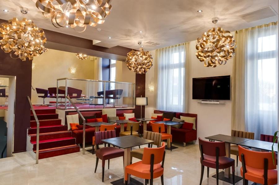 Hotel Le Chateaubriant Hotel in Brittany