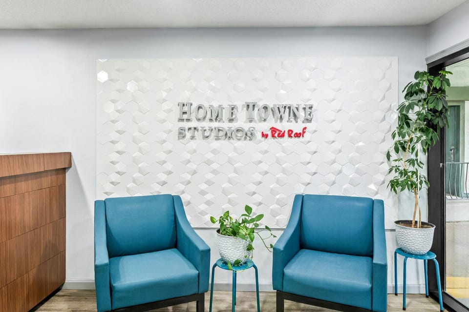 HomeTowne Studios Florence, KY-Cincinnati Airport Hotel in Florence