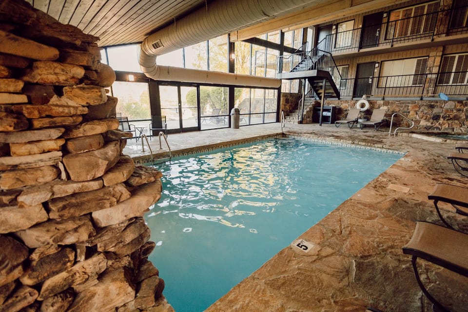 Tremont Lodge & Resort Hotel in Townsend