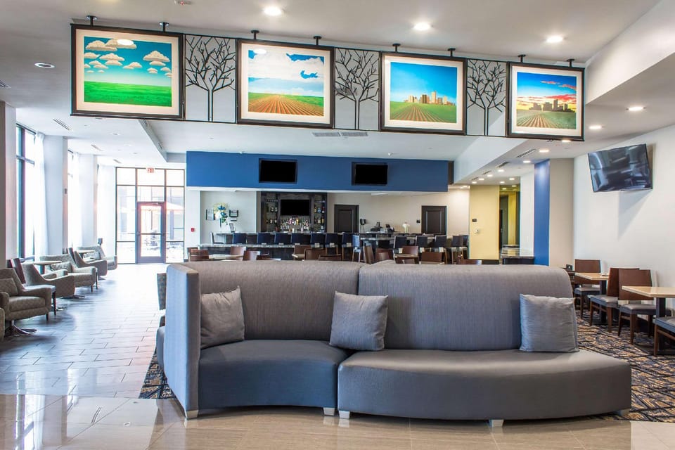 La Quinta Inn & Suites by Wyndham Lubbock Southwest Hotel in Lubbock