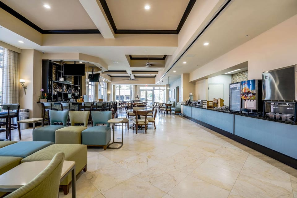 Hotel Dello Fort Lauderdale Airport, Tapestry Collection by Hilton Hotel in Dania Beach
