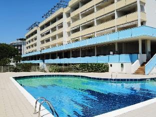 Modern studio apartment with seaview balcony and swimming pool by BeahostRentals Hotel in Bibione